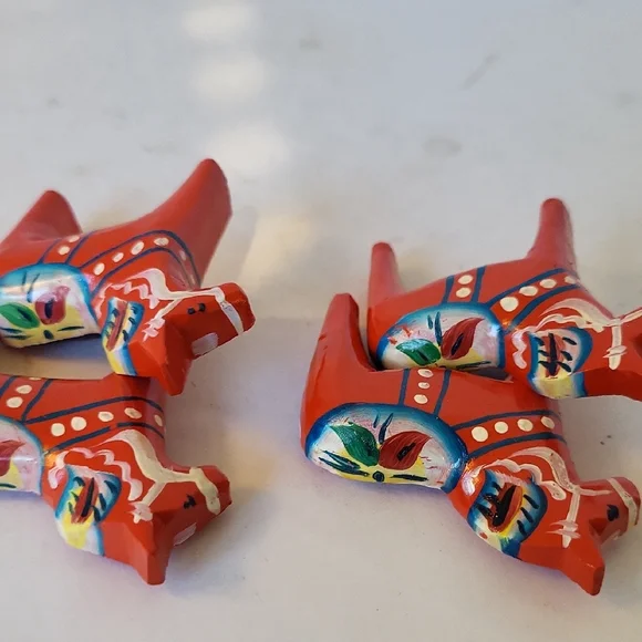 Swedish Dala horse (Dalahäst) magnets set of 4 - Picture 6 of 7